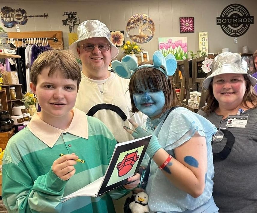 Rachel and her family at The humble crate during Pickerington's Scavenger Hunt